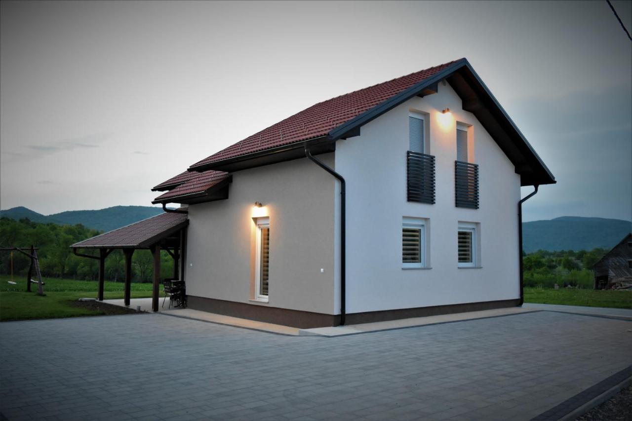 Guest House Tonka Otočac Eksteriør billede