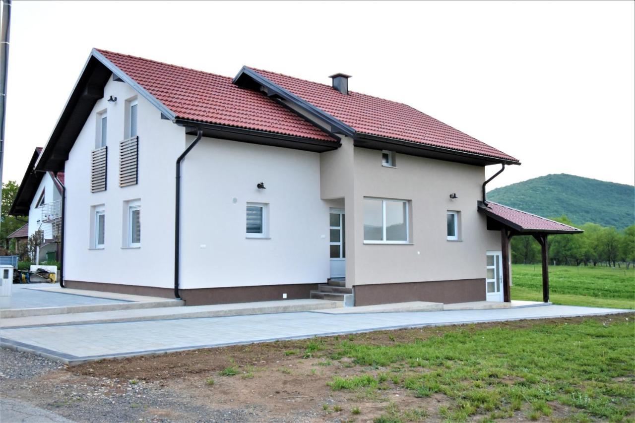 Guest House Tonka Otočac Eksteriør billede